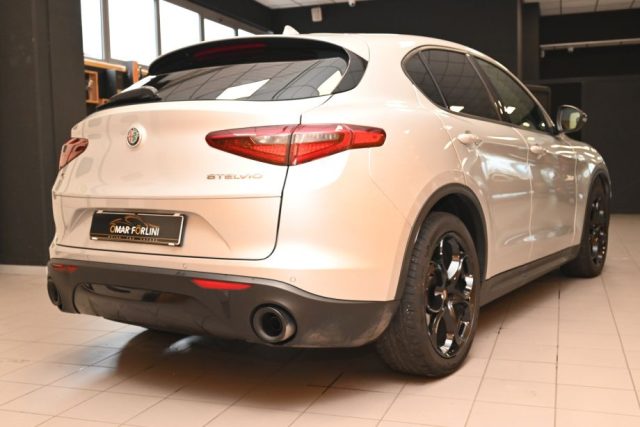 ALFA ROMEO Stelvio usata 3