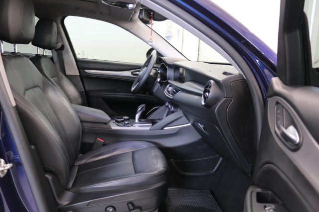 ALFA ROMEO Stelvio usata, con Fari Xenon