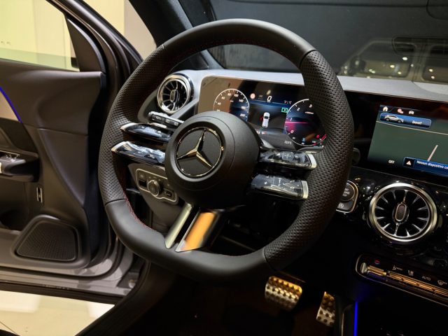 MERCEDES-BENZ GLA 200 usata, con Sound system
