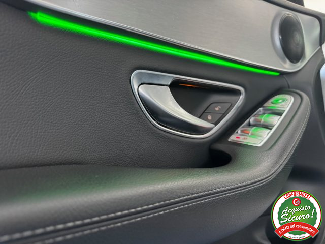 MERCEDES-BENZ C 220 usata, con Lettore CD