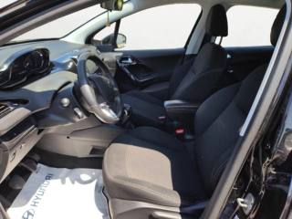 PEUGEOT 208 usata, con Autoradio