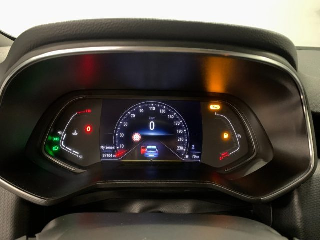 RENAULT Clio usata, con Autoradio digitale