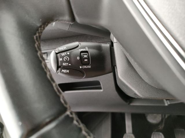 PEUGEOT 3008 usata, con Controllo automatico clima