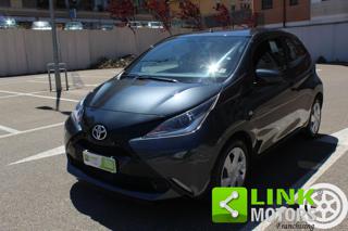 TOYOTA Aygo 1.0 VVT-i 69 CV 5 porte x-play per neopatentati