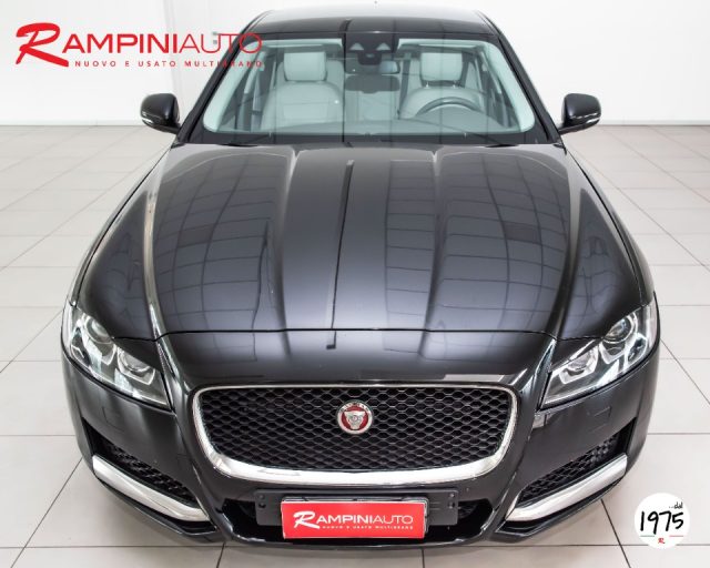 JAGUAR XF usata 1
