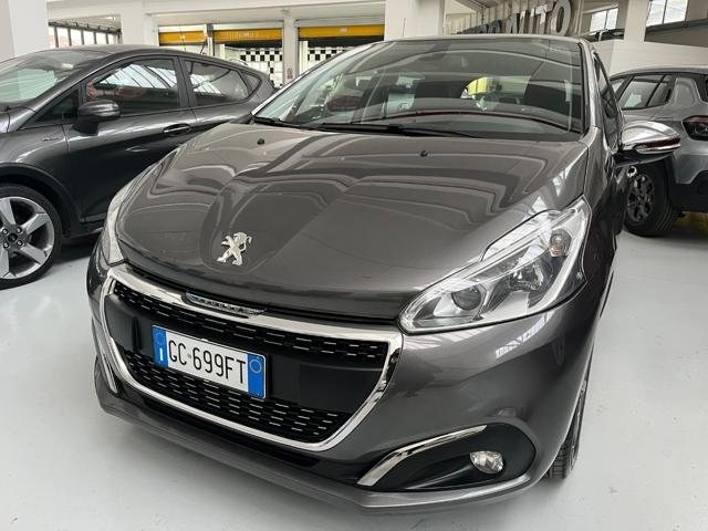 PEUGEOT 208 usata, con Airbag