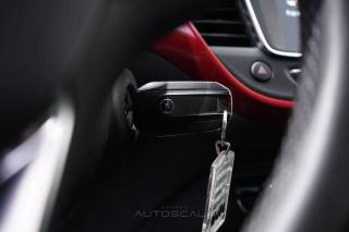 OPEL Crossland usata, con USB