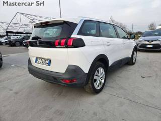 PEUGEOT 5008 usata, con Park Distance Control