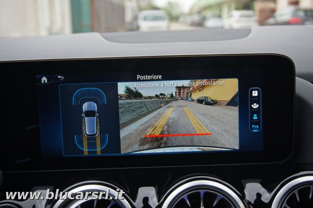MERCEDES-BENZ GLA 200 usata, con Controllo elettronico della corsia