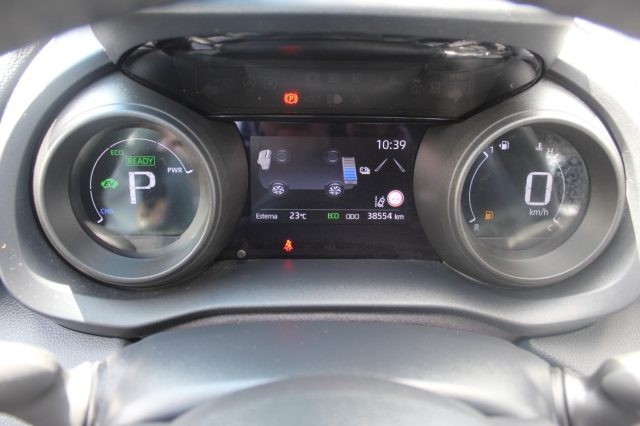TOYOTA Yaris usata, con Controllo elettronico della corsia