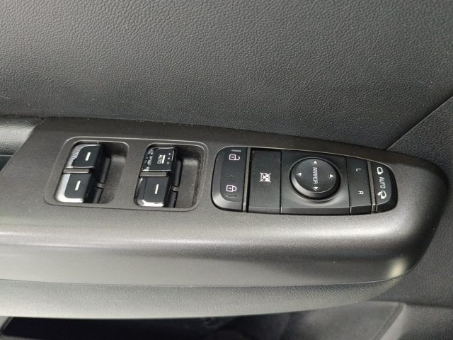 KIA Sportage usata, con Autoradio digitale