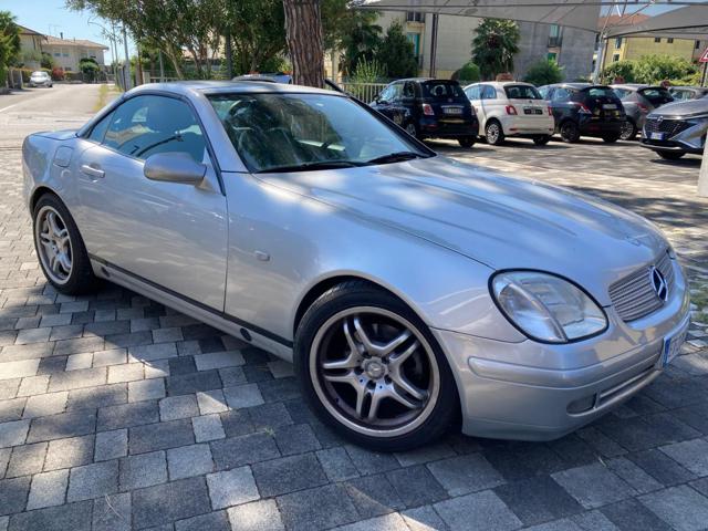 MERCEDES-BENZ SLK 200 usata, con Cerchi in lega