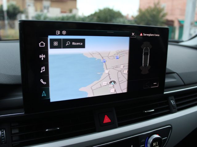 AUDI A4 allroad usata, con Touch screen