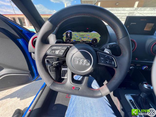 AUDI RS usata, con Autoradio digitale