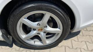 PORSCHE Cayman usata, con Park Distance Control