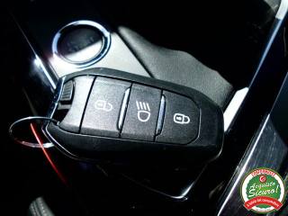 PEUGEOT 3008 usata, con Luci diurne LED