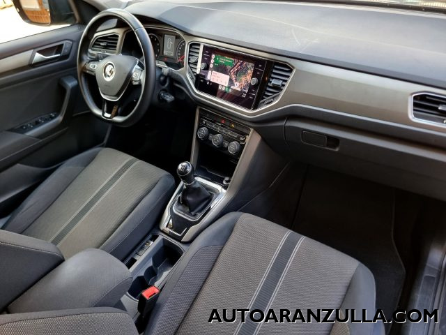 VOLKSWAGEN T-Roc usata, con Controllo automatico clima