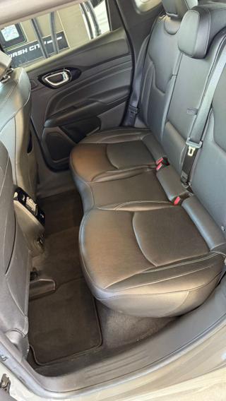 JEEP Compass usata, con Autoradio digitale