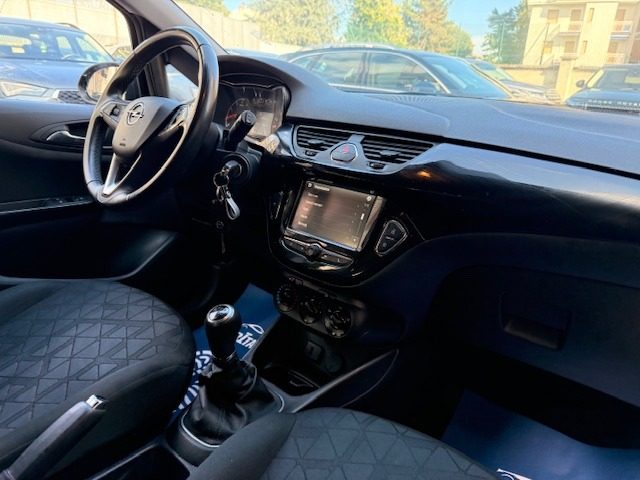 OPEL Corsa usata, con Cruise Control