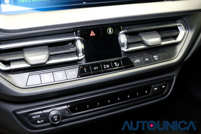 BMW 220 usata, con Sensori di parcheggio posteriori