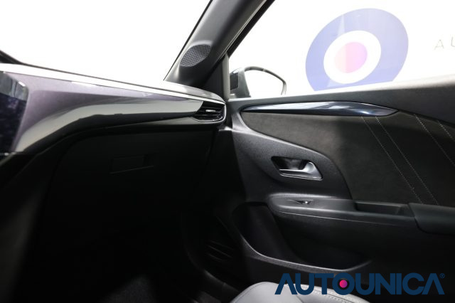 OPEL Corsa usata, con Sensori di parcheggio anteriori