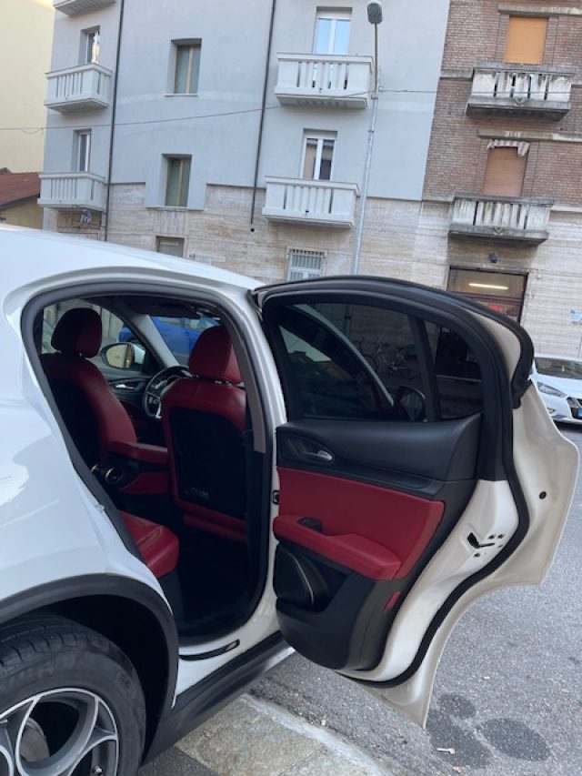 ALFA ROMEO Stelvio usata, con Airbag laterali