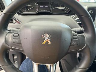 PEUGEOT 208 usata, con MP3