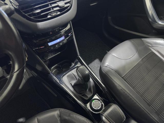 PEUGEOT 2008 usata, con Controllo trazione
