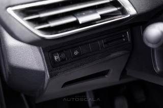 PEUGEOT 5008 usata, con Servosterzo