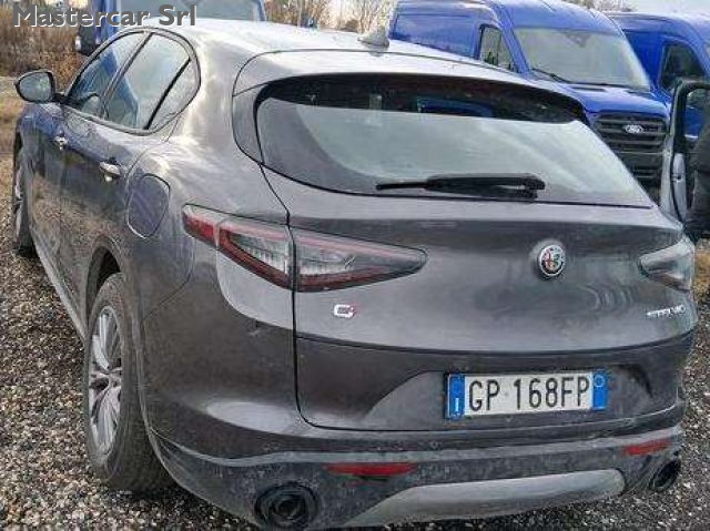 ALFA ROMEO Stelvio usata, con Alzacristalli elettrici