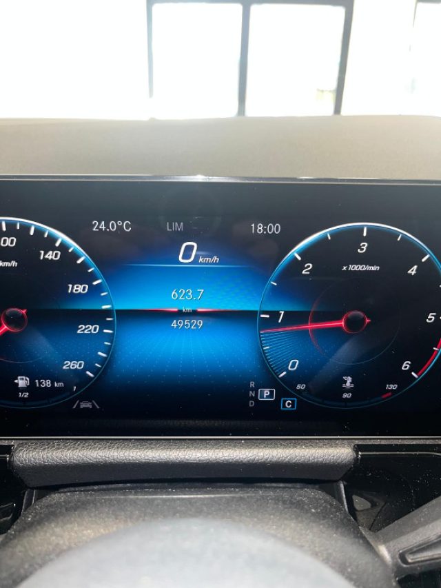 MERCEDES-BENZ GLA 200 usata, con Alzacristalli elettrici