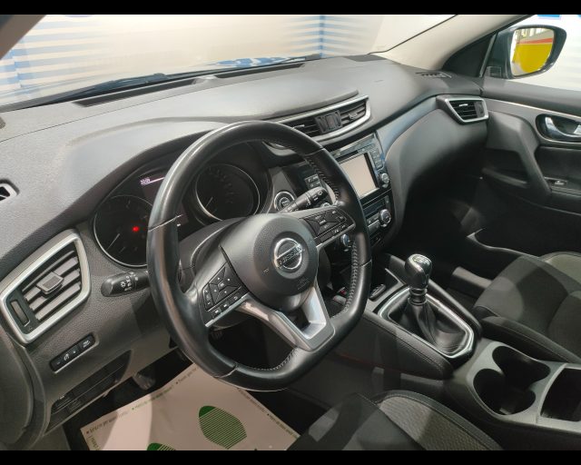 NISSAN Qashqai usata, con Boardcomputer