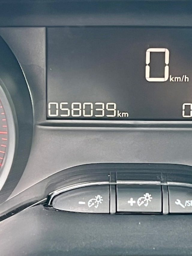 PEUGEOT 208 usata, con Bluetooth