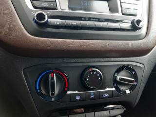 HYUNDAI i20 usata, con Climatizzatore