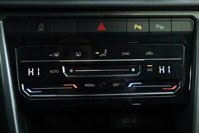 VOLKSWAGEN T-Roc usata, con USB