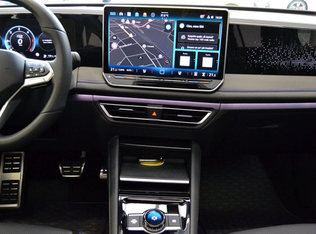 VOLKSWAGEN Tiguan usata, con Boardcomputer