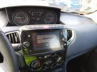 LANCIA Ypsilon usata, con Sedile posteriore sdoppiato