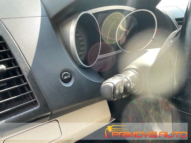 MITSUBISHI Outlander usata, con Bluetooth
