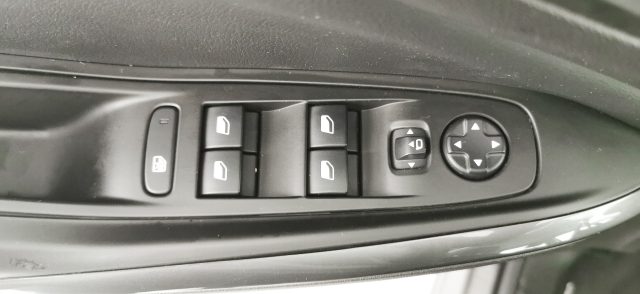 OPEL Grandland X usata 57