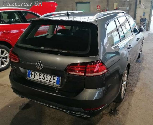 VOLKSWAGEN Golf Variant usata, con Airbag Passeggero