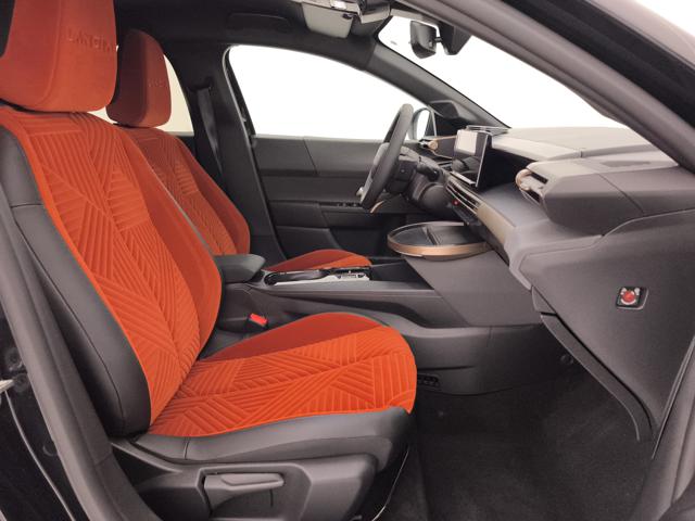 LANCIA Ypsilon usata, con Hill holder