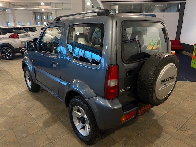 SUZUKI Jimny usata, con Alzacristalli elettrici