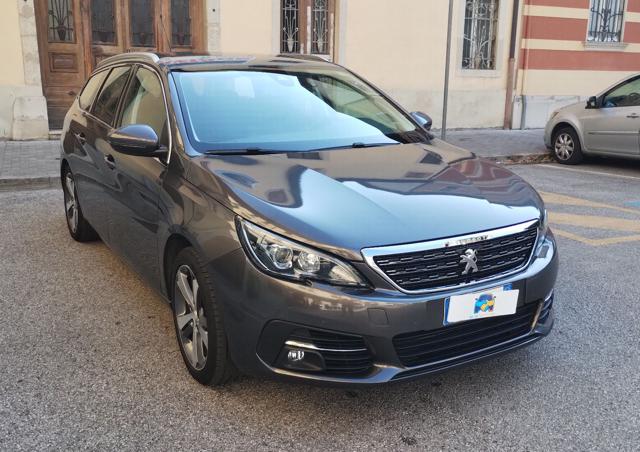 PEUGEOT 308 usata, con Autoradio