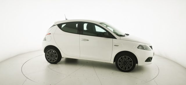 LANCIA Ypsilon usata, con Autoradio digitale