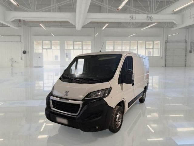 PEUGEOT Boxer usata, con ABS