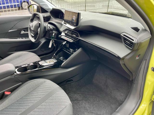 PEUGEOT 208 usata, con Controllo automatico clima