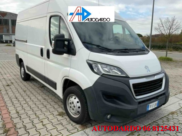 PEUGEOT Boxer usata, con Airbag