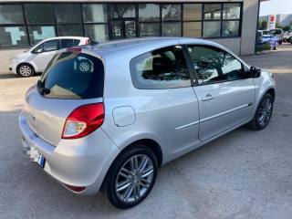RENAULT Clio usata, con Alzacristalli elettrici