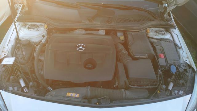 MERCEDES-BENZ A 180 usata, con Volante in pelle