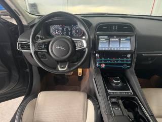 JAGUAR F-Pace usata, con Controllo trazione